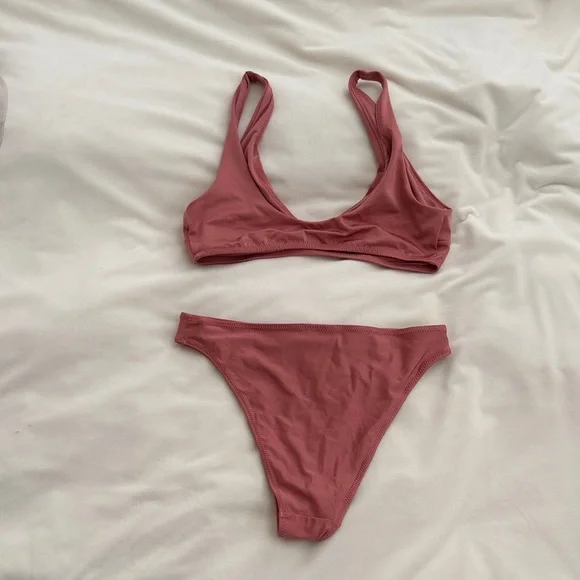 EUC H&M Rose Pink Bikini Set- Top US 6 Bottom US 2 - Picture 2 of 3